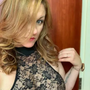 MrsDarkCuckold (Nicci Darling) Onlyfans