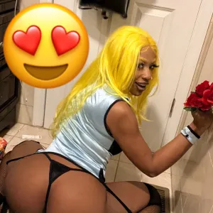 NAYLA MCKNIGHT 💛YOUR FAV🍭ContentCreator💛 Onlyfans