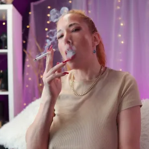 Miss Eve smoking fetish