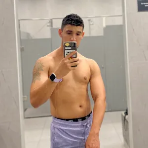 alexmanzohh OnlyFans