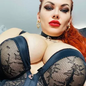 Findom Mistress Nora Marinelli Onlyfans