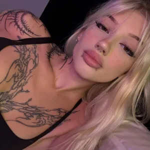 lexi ( ˘ ᵕ ˘♡)˚๐*˟ ♡