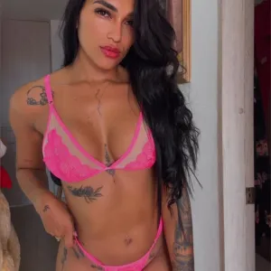 Pamela Loren  💦💕