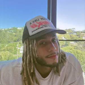 Derek$avage