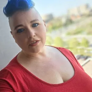 lushcurvylynn OnlyFans