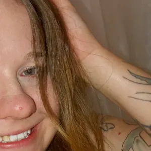 😈