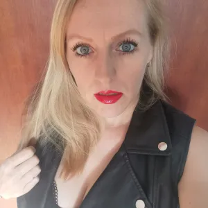 🔥 Dina Velvet 🔥