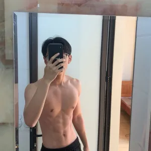 nguyen gia bao Onlyfans