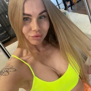 bizqueen OnlyFans