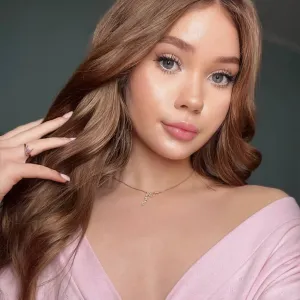 Miss Barbara🍑