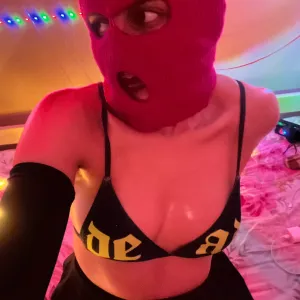 Masked kiti Onlyfans