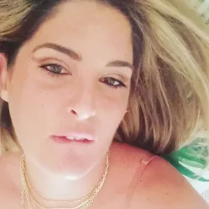 Beatriz D.D.