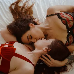 Lesbian couple Onlyfans