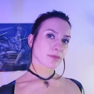 Miss Flora Femdom / Fetish / Lesbian /Bi Onlyfans